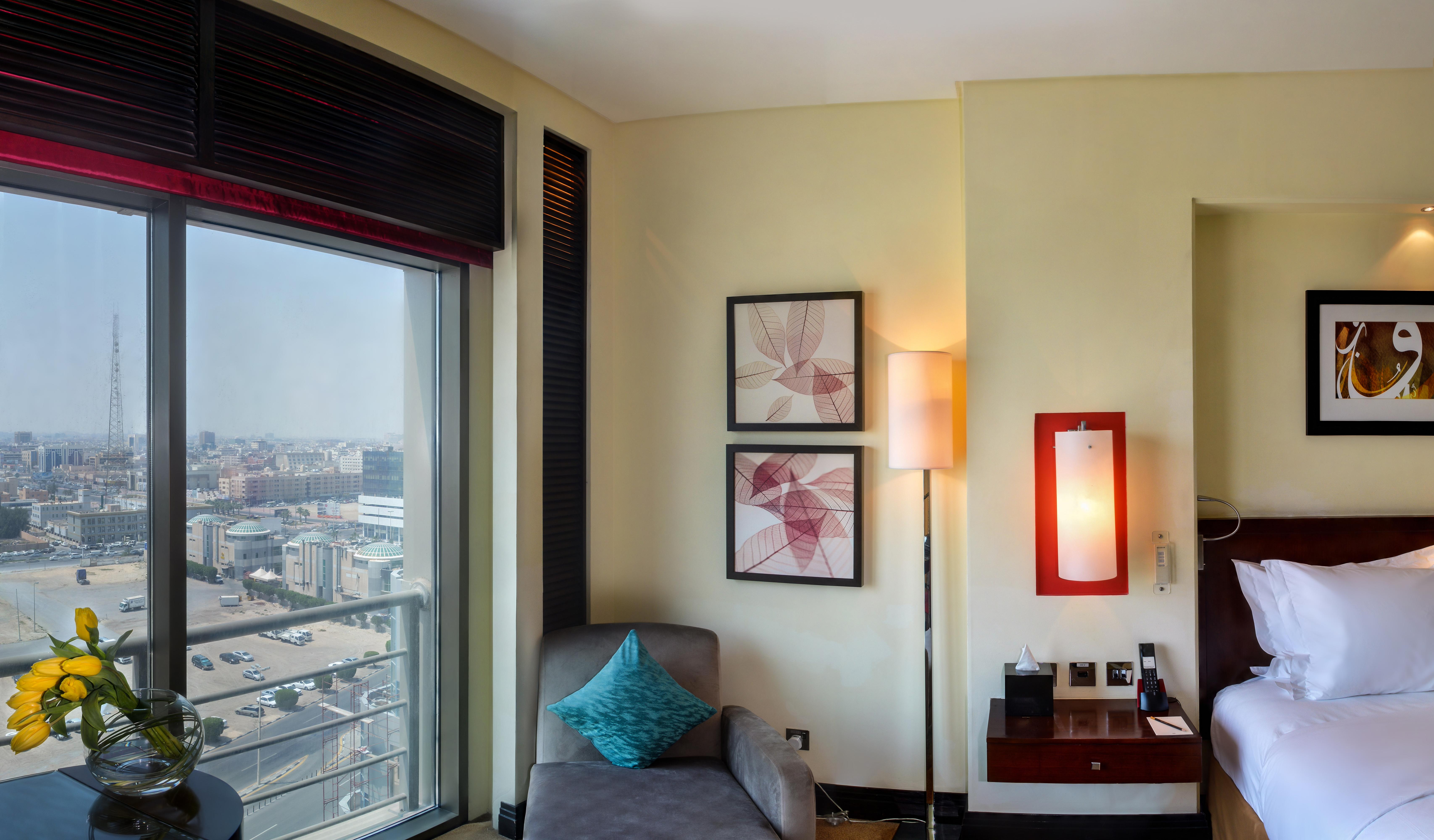 Sofitel Al Khobar The Corniche Hotel Eksteriør billede A room at the hotel