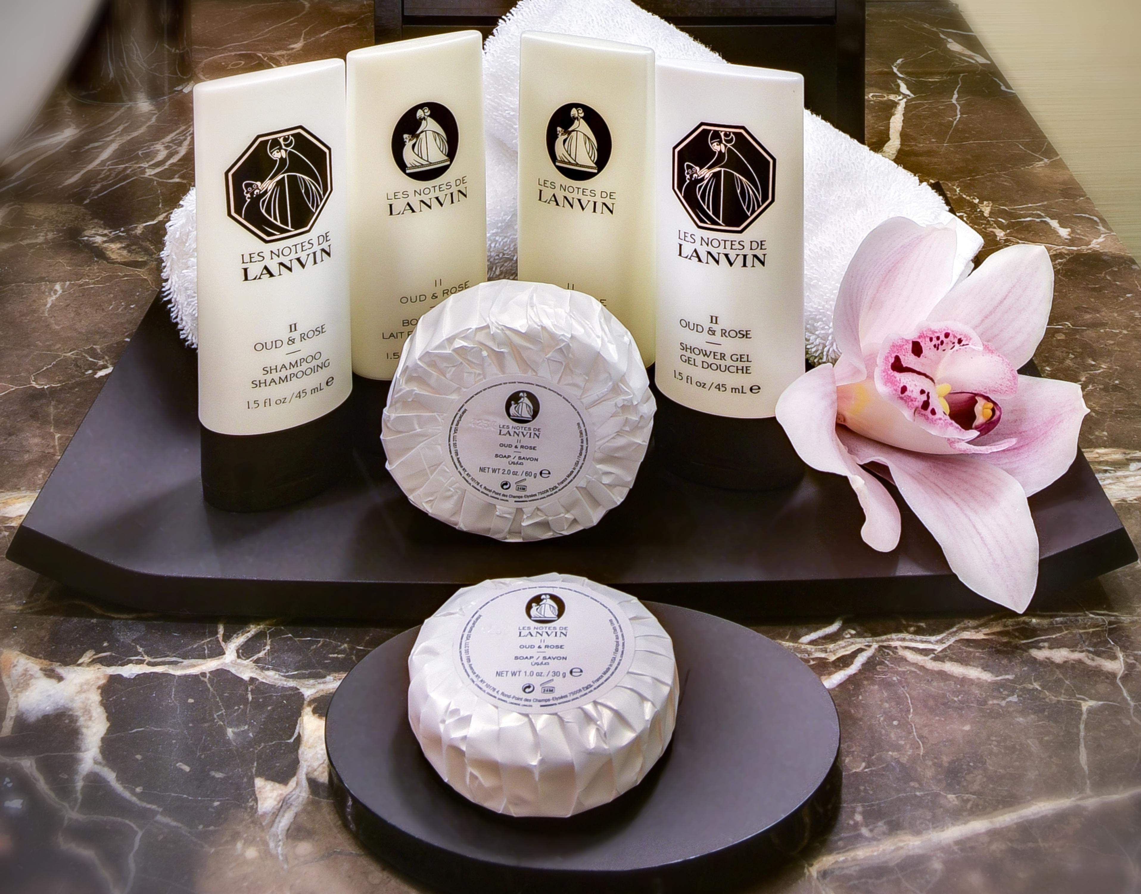 Sofitel Al Khobar The Corniche Hotel Eksteriør billede Lanvin amenities