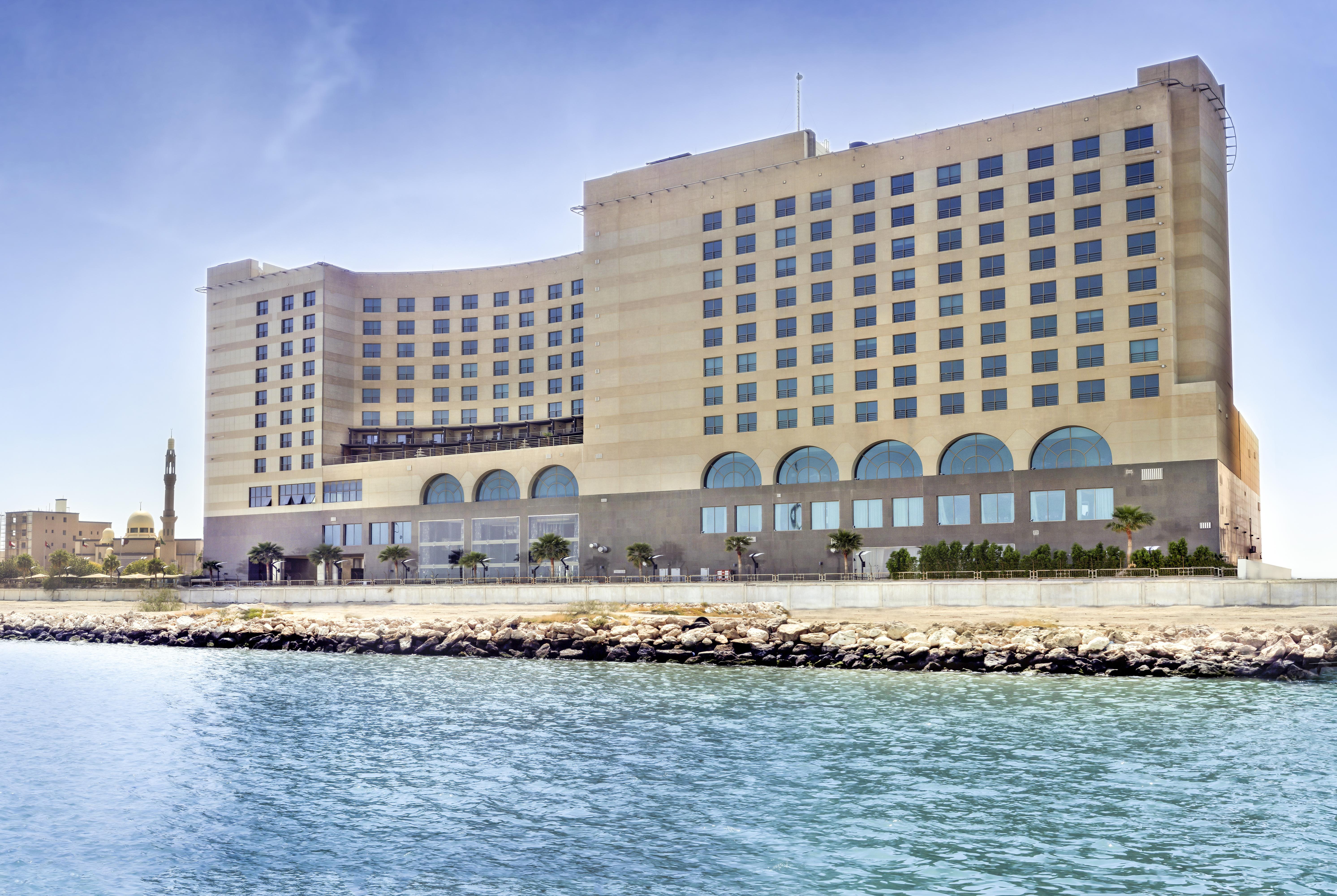 Sofitel Al Khobar The Corniche Hotel Eksteriør billede The Grand Hotel